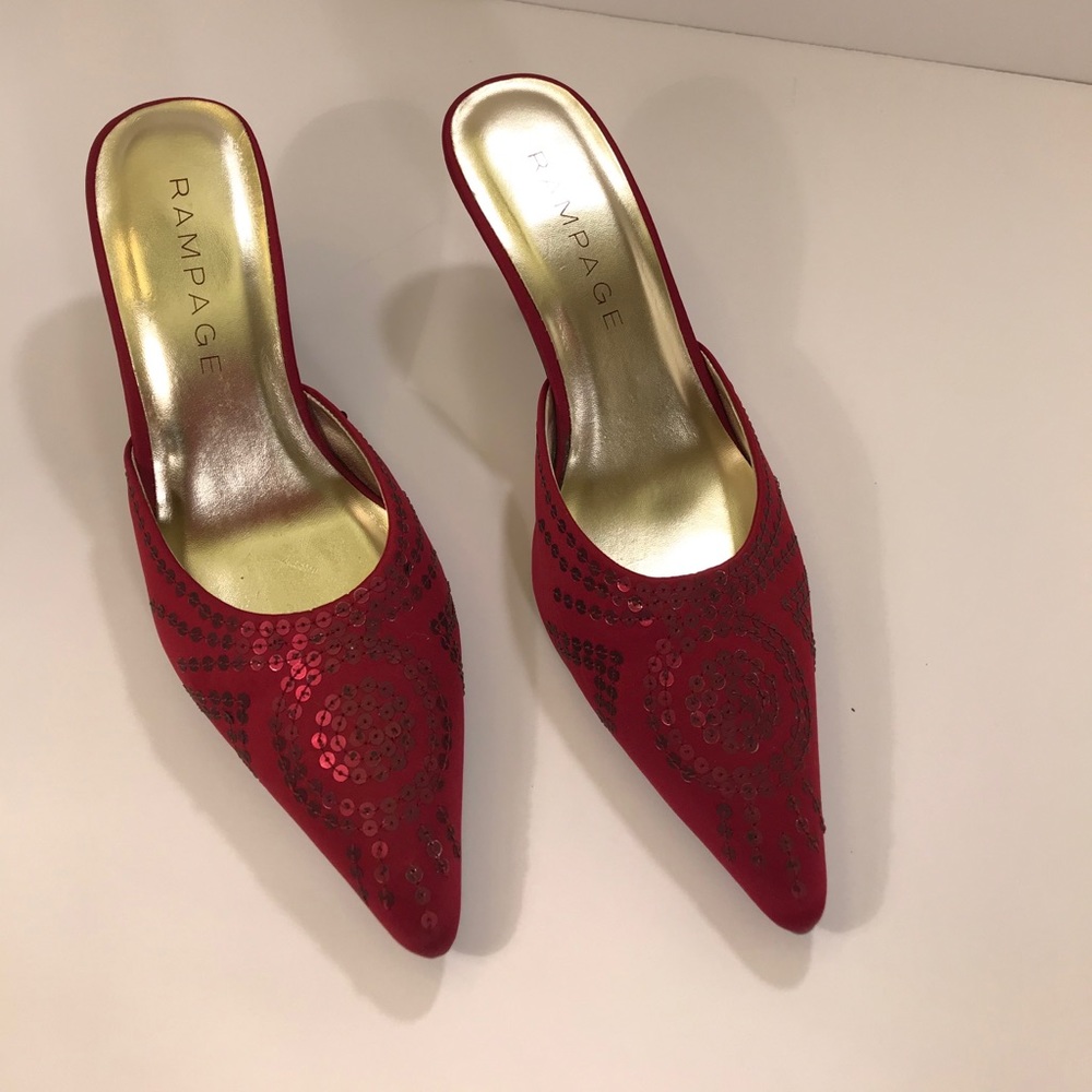 Red sequenced heels - Picture 2 of 6